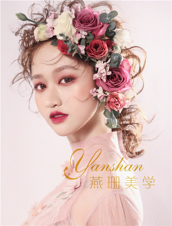 鲜花新娘的灵动优雅
